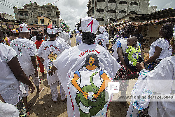 Voodoo cult procession  Cotonou  Benin  West Africa  Africa