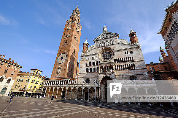 Dom von Cremona und Glockenturm von Torrazzo  Cremona  Lombardei  Italien  Europa
