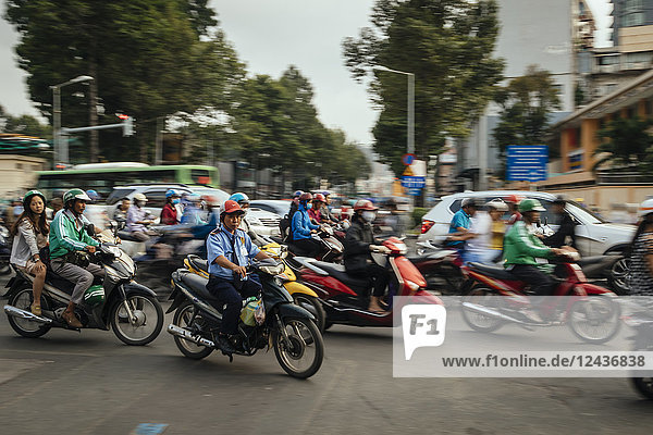 Rush hour in Ho Chi Minh City  Vietnam  Indochina  Southeast Asia  Asia