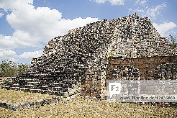Maya-Ruinen  Struktur der Canul-Gruppe  Archäologische Zone Oxkintok  300 bis 1050 n. Chr.  Yucatan  Mexiko  Nordamerika