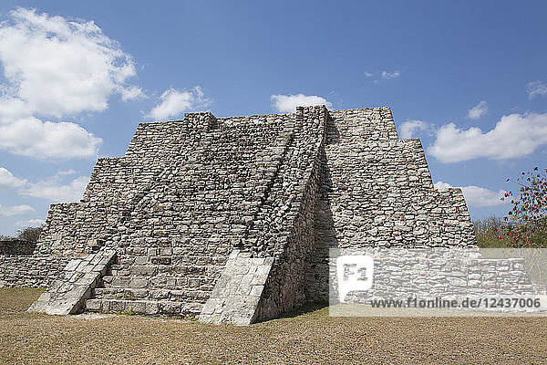 Nordwest-Tempel  Maya-Ruinen  Archäologische Stätte Mayapan  Yucatan  Mexiko  Nordamerika