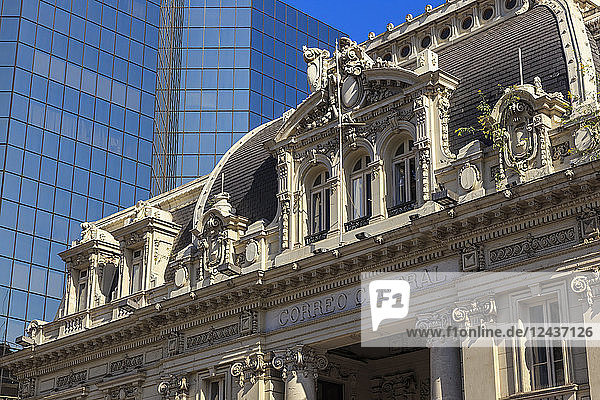 Correo Central (Hauptpostamt)  historisches Gebäude  Plaza de Armas  Santiago Centro  Santiago de Chile  Chile  Südamerika