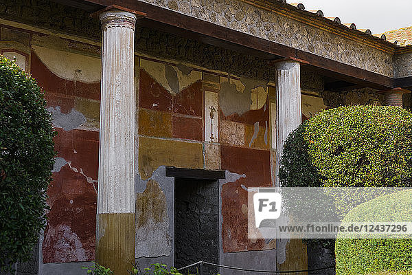 Casa di Venus Atrium Peristyl Kolonnade  Fresken am Haus von D. Lucretii Satrii Valentes  Pompeji  UNESCO Weltkulturerbe  Kampanien  Italien  Europa