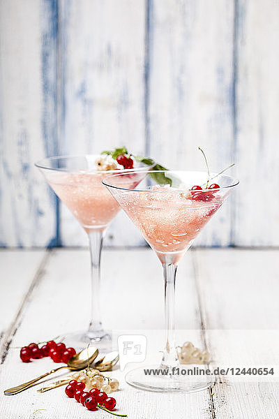 Frose  rose slushie with red currants
