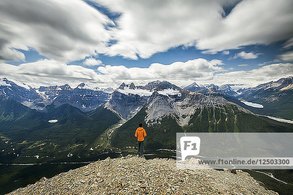 Blick auf den Mount Murchison in Alberta  Kanada