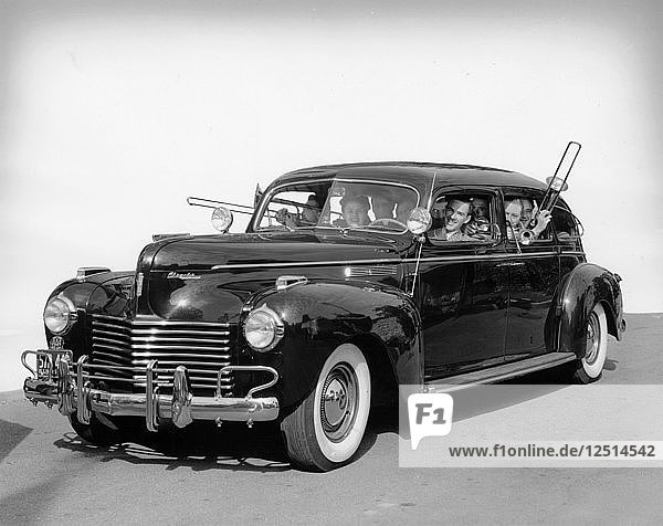 1940 Chrysler Imperial  (frühe 1940er Jahre?). Künstler: Unbekannt