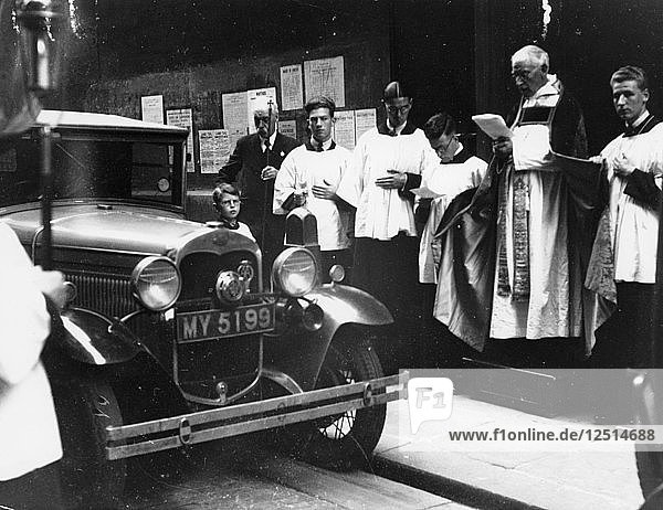 The blessing of cars  City of London  c1930. Artist: Unknown
