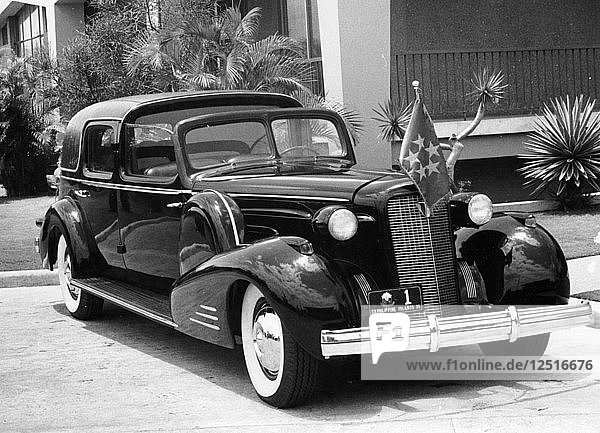 Cadillac V12 von 1937  gebaut für den philippinischen Präsidenten Quezon  (um 1937?). Künstler: Unbekannt