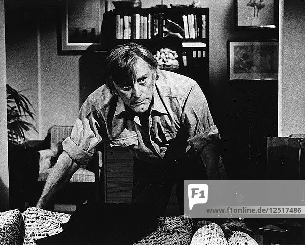 Kirk Douglas (1916- )  amerikanischer Schauspieler  1976. Künstler: Unbekannt