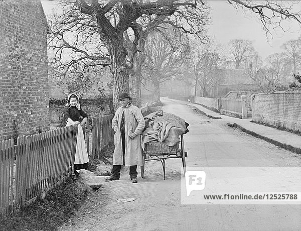Dorfbewohner in Moulsford  Oxfordshire  1895. Künstler: Henry Taunt