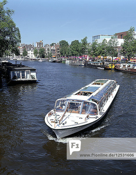 Amstel-Kanal und Bloumerbrug  Binnen  Amsterdam  Niederlande
