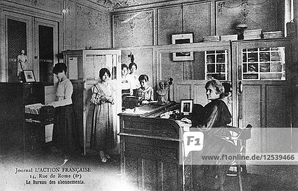 Abonnementbüro der Zeitung LAction Francaise  Paris  1917. Künstler: Unbekannt