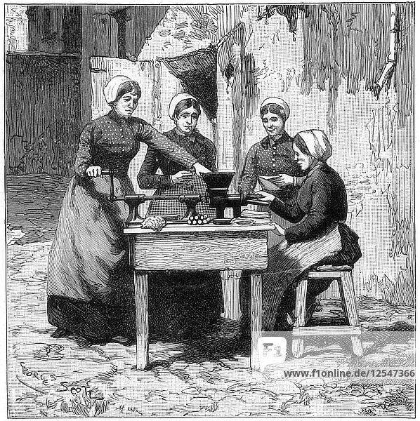 Gießen von explosiven Gummipatronen  Isleten  bei Flüelen  Schweiz  1893. Künstler: Unbekannt
