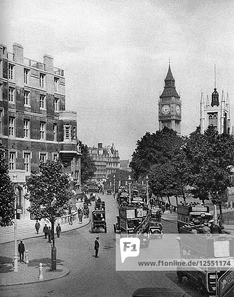 Die Ecke von Tothill und Victoria Street  mit Blick auf den Parliament Square  London  1926-1927. Künstler: Ellis