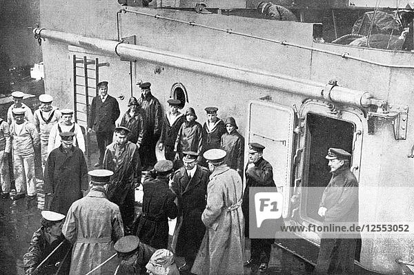 Admiral Jellicoes farewell to Lord Kitchener First World War 1914-1916 (c1920). Artist: Unknown