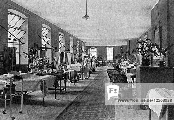 Eine Station im Guys Hospital  Southwark  London  1904. Künstler: Unbekannt