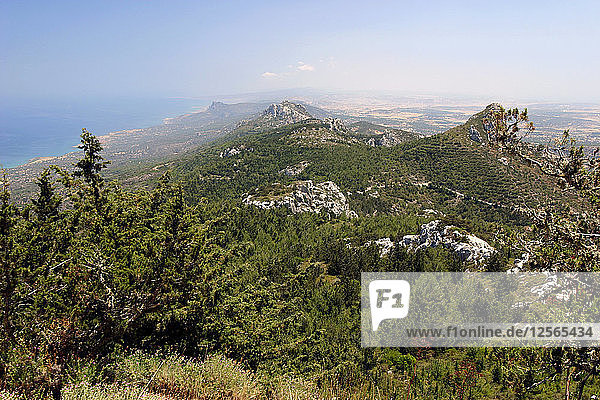 Blick von der Burg Kantara  Nordzypern.