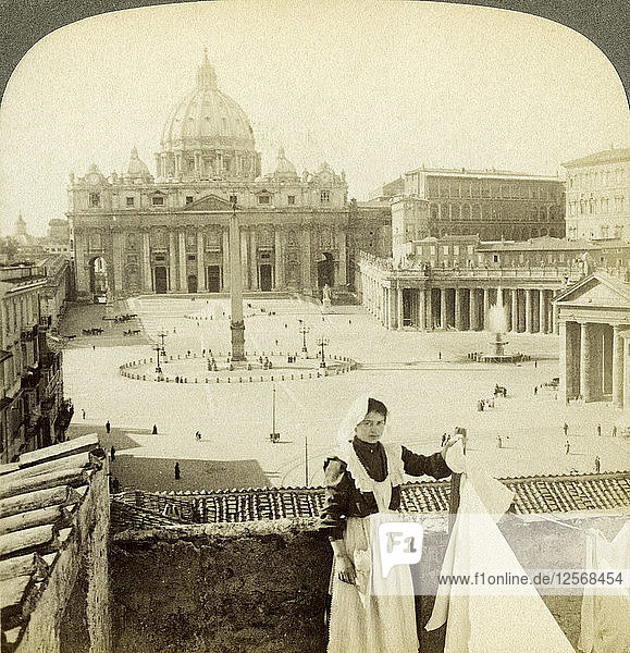 Petersplatz  Basilika und Vatikan  Rom  Italien  Künstler: Underwood & Underwood