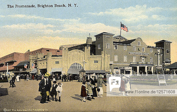 Die Promenade  Brighton Beach  New York  1916. Künstler: Unbekannt