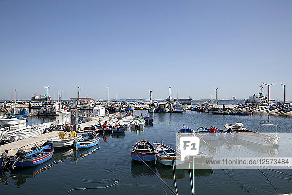 Der Hafen von Setubal  Portugal  2009. Künstler: Samuel Magal