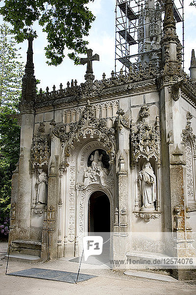 Die Kapelle im Regaleira-Palast  Sintra  Portugal  2009. Künstler: Samuel Magal