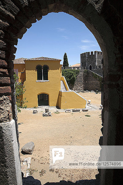 Gesamtansicht  Burg Beja  Beja  Portugal  2009. Künstler: Samuel Magal