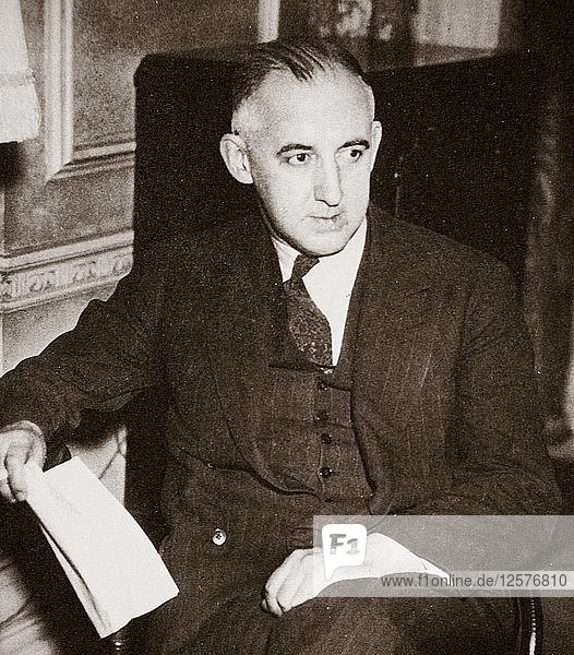 Professor Raymond Moley  amerikanischer Wissenschaftler und Schriftsteller  1930er Jahre. Künstler: Unbekannt