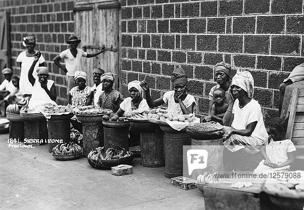 Straßenhändler  Freetown  Sierra Leone  20. Jahrhundert. Künstler: Unbekannt