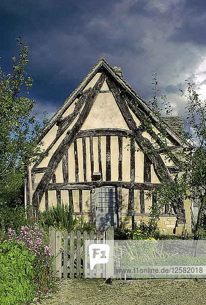 Mittelalterliches Fachwerkhaus  Didbrook  Gloucestershire. Künstler: Tony Evans