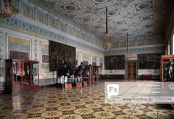 Der Rittersaal (Arsenal) der Eremitage in Sankt Petersburg  19. Jahrhundert. Künstler: Leo von Klenze