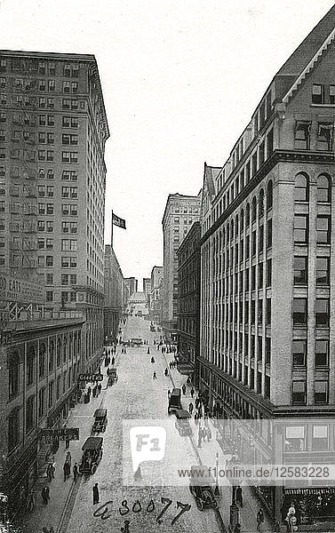 Die Cherry Street-Schlucht von der First Avenue aus  Seattle  Washington  USA  1911. Künstler: Unbekannt