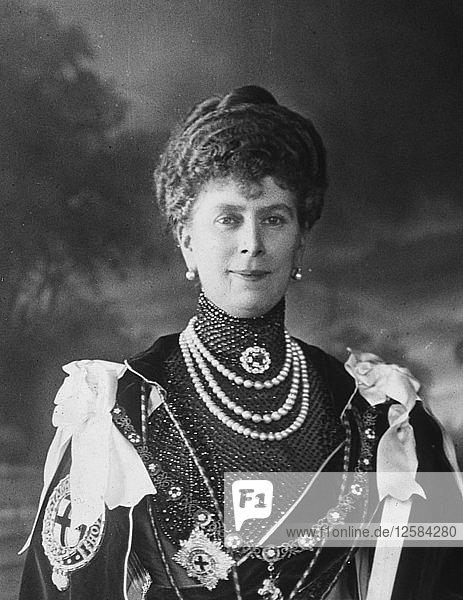 Königin Mary  Gemahlin von König Georg V. des Vereinigten Königreichs  um 1910(?). Künstler: Unbekannt