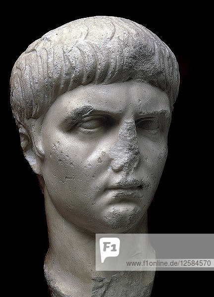Marmorporträtbüste des römischen Kaisers Nero  1. Künstler: Unbekannt