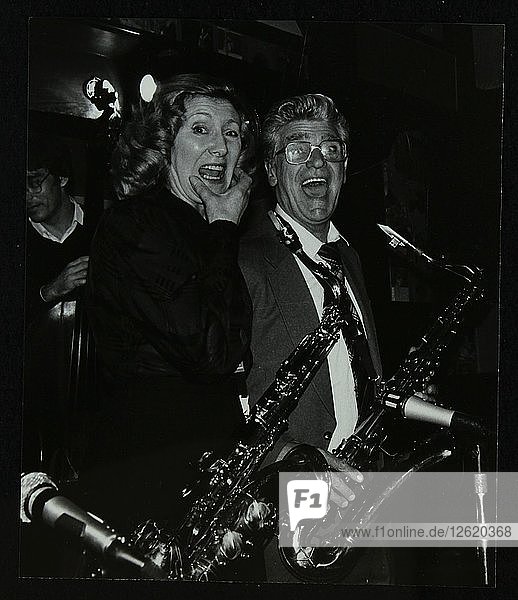 Saxophonists Kathy Stobart and Jimmy Skidmore at The Bell  Codicote  Hertfordshire  10 October 1982. Artist: Denis Williams