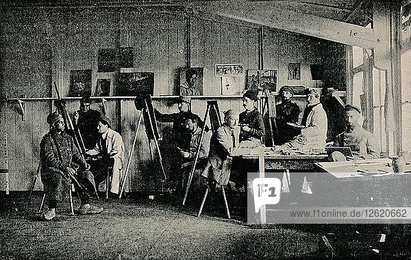 Künstler Kriegsgefangene in ihrem Atelier in Gießen  um 1916. Künstler: Unbekannt.