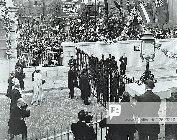 Der Prinz von Wales bei der offiziellen Eröffnung des Rotherhithe-Tunnels  Bermondsey  London  1908. Künstler: Unbekannt.
