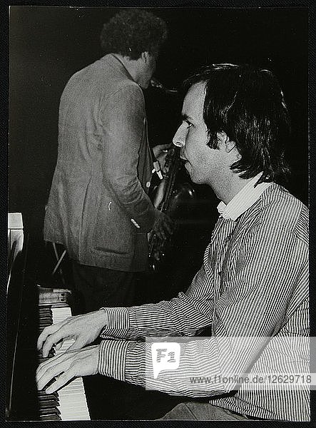 Bill Cunliffe und Steve Marcus spielen in der Royal Festival Hall  London  1985. Künstler: Denis Williams