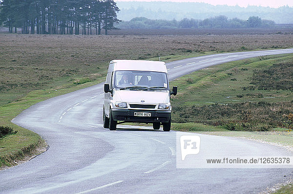 2000 Ford Transit Lieferwagen. Künstler: Unbekannt.