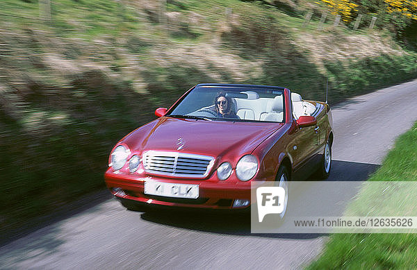 1999 Mercedes Benz CLK 320 Cabriolet. Künstler: Unbekannt.