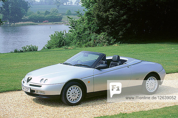 1997 Alfa Romeo spider twin spark 16v. Artist: Unknown.