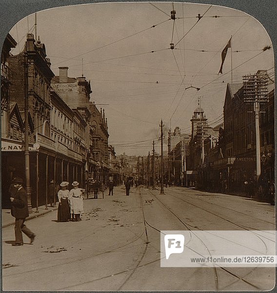 Aucklands wichtigste Geschäftsstraße  Queen St.  Blick nach Süden  Neuseeland  um 1900. Künstler: Unbekannt.