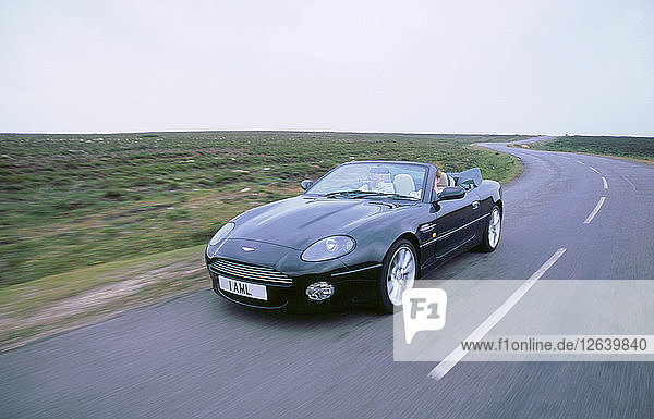 2001 Aston Martin DB7 Vantage V12. Künstler: Unbekannt.