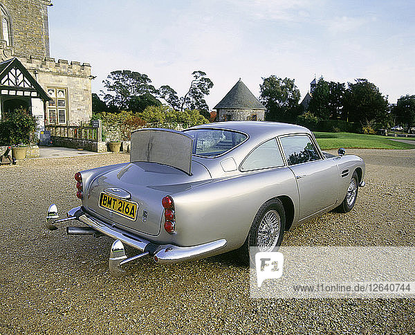1965 Aston Martin DB5  James Bond 007. Künstler: Unbekannt.