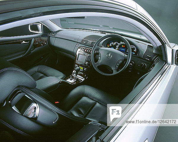 2001 Mercedes Benz CL 55 AMG V8. Künstler: Unbekannt.
