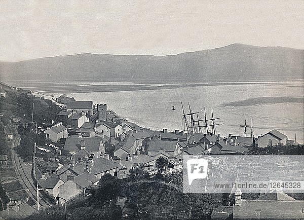 Aberdovey - Blick auf die Stadt und die Bucht  1895. Künstler: Unbekannt.