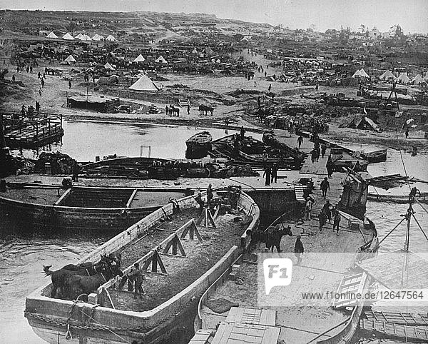 Landing beach at Sedd el Bahr  as British troops arrived on the Peninsula  1915. Artist: Unknown.