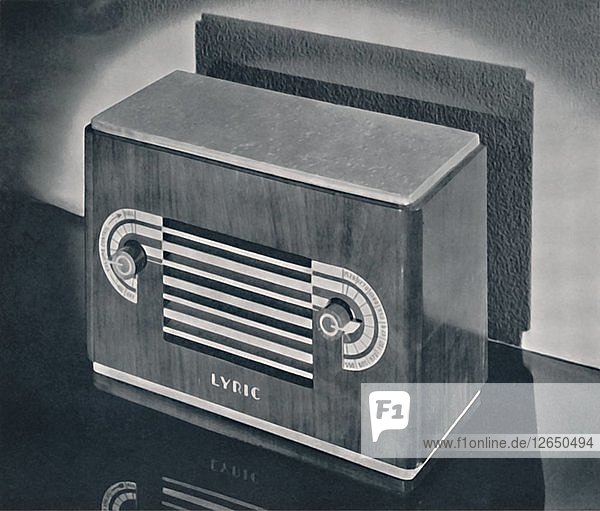 Ein Zwergradiogehäuse aus Holzfurnier  mit Aluminiumgitter und Zifferblättern  1935. Künstler: Dana Merrill.