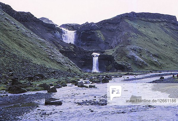 Wasserfall Ofaerofoss in Eldgja (Feuerschlucht)  Zentralisland  20. Künstler: CM Dixon.