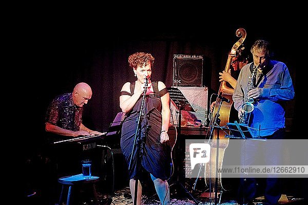 Edana Minghella Quartett  Brunswick  Hove  East Sussex  Oktober 2015. Künstler: Brian OConnor.