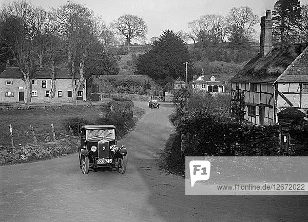 Riley mit 1089 cm³ aus dem Jahr 1929 bei der JCC Inter-Centre Rallye in Sutton  Surrey  1932. Künstler: Bill Brunell.